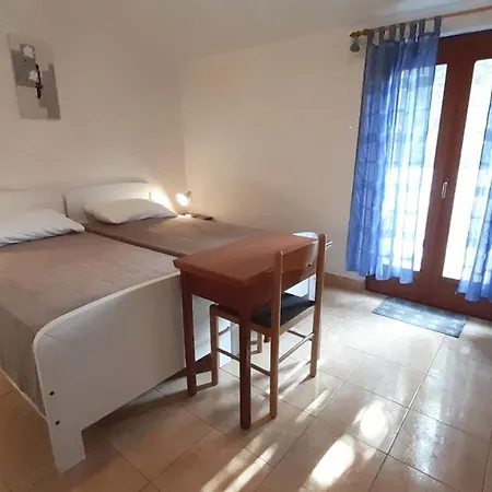 公寓 Nadia Sokolic 内里吉恩