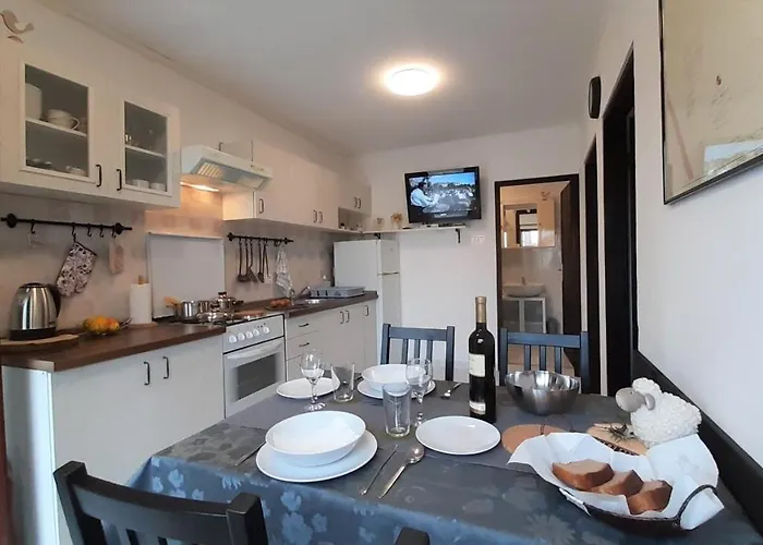 Nadia Sokolic Nerezine